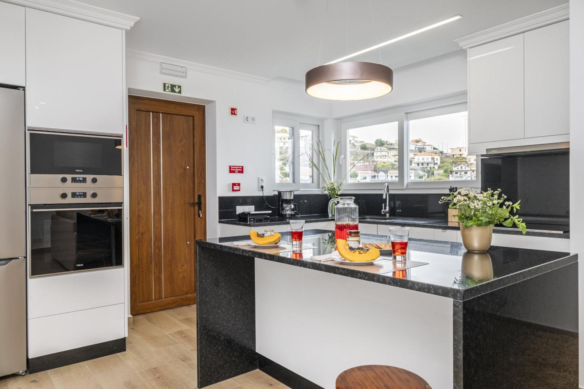 Вилла Casas Da Luz By Madeira Sun Travel Понта-ду-Сол Экстерьер фото